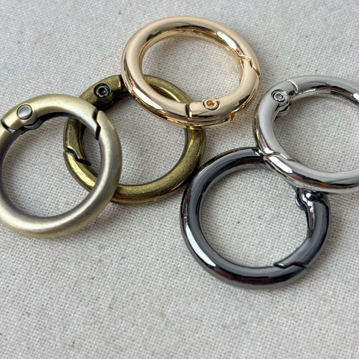 Boucles mousqueton Rond à Ressort en Alliage de Zinc - 16mm