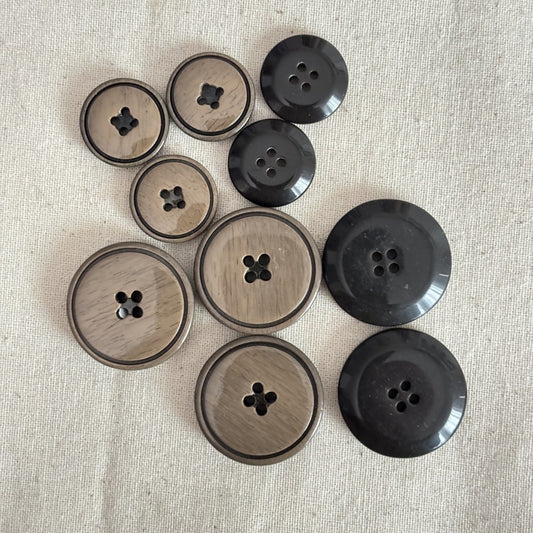 Boutons rond en résine beige foncé - 1 pièce